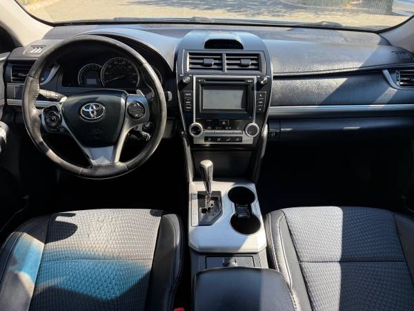 2013 Toyota Camry SE 4dr Sedan Automatic — photo 7