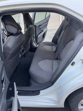2019 Toyota Camry SE — photo 9
