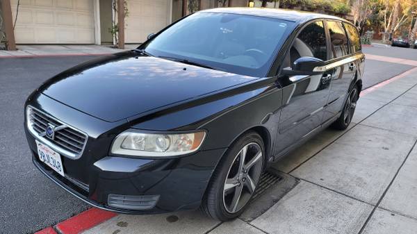 2009 Volvo V50 2.4i 4dr Front-wheel Drive Wagon Automatic — photo 6