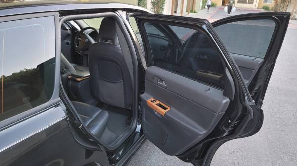 2009 Volvo V50 2.4i 4dr Front-wheel Drive Wagon Automatic — photo 11