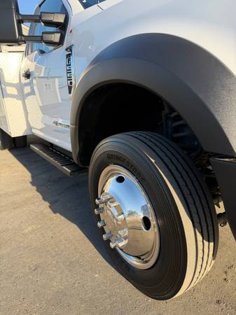 2017 Ford F550 Crane — photo 12