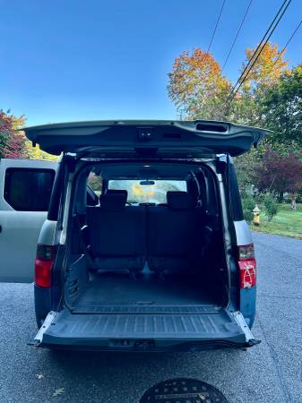 2007 Honda Element EX Front-wheel Drive Manual — photo 12