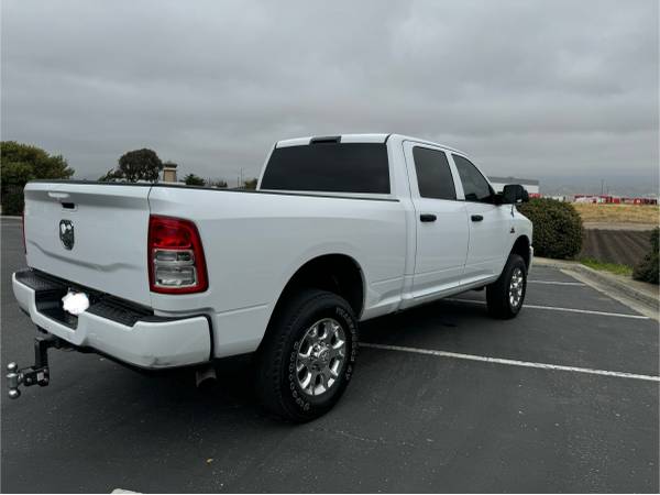 2013 RAM 2500 SLT 4x2 Crew Cab 149 in. WB Automatic — photo 6