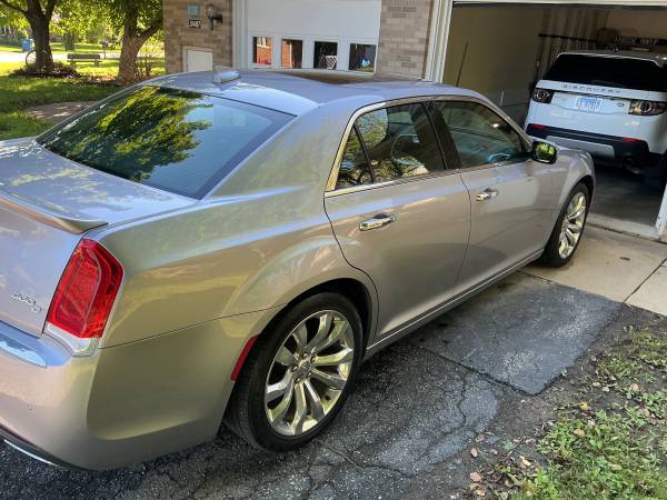 2017 Chrysler 300c Base 4dr All-wheel Drive Sedan Automatic — photo 4