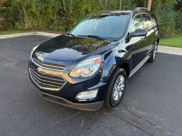 2016 Chevrolet Equinox LT — photo 2