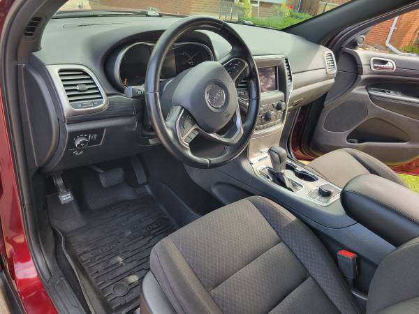 2020 Jeep Grand Cherokee Laredo — photo 10