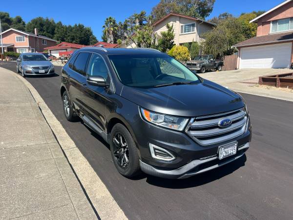 2015 Ford Edge Titanium 4dr Front-wheel Drive Automatic — photo 2