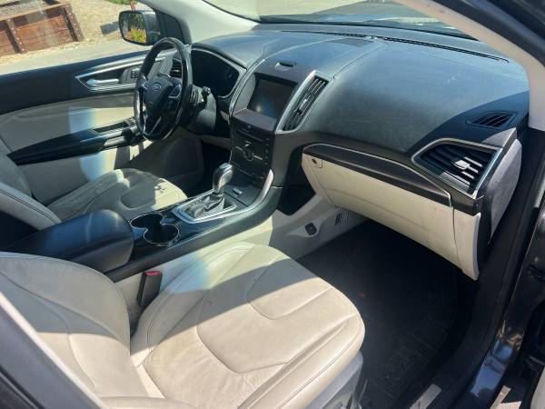 2015 Ford Edge Titanium 4dr Front-wheel Drive Automatic — photo 7