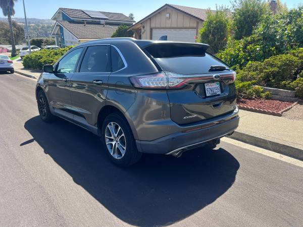 2015 Ford Edge Titanium 4dr Front-wheel Drive Automatic — photo 5