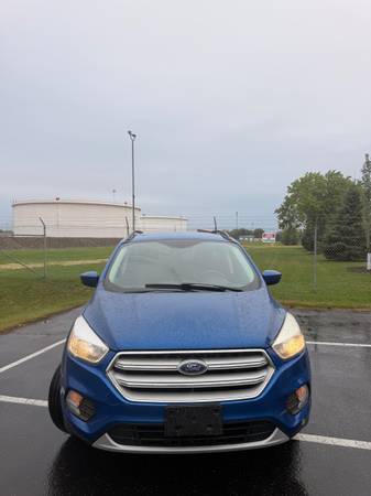 2018 Ford Escape SE 4dr 4x4 Automatic — photo 1