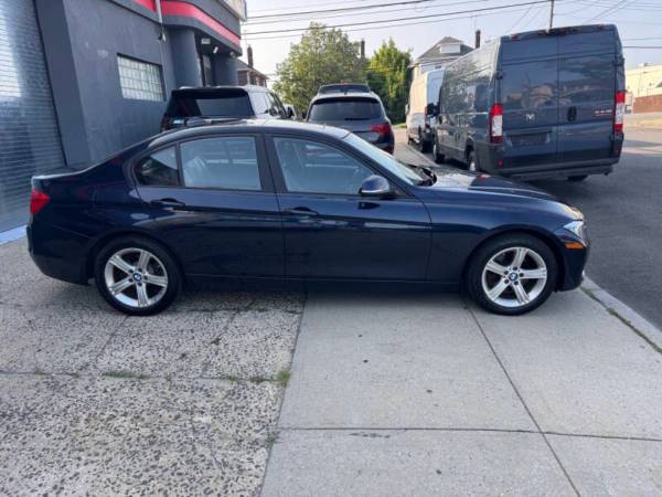2015 BMW Series 328i — photo 4