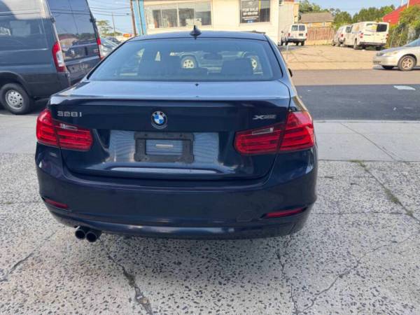 2015 BMW Series 328i — photo 8