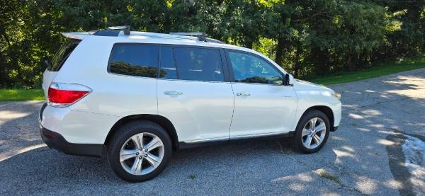 2012 Toyota Highlander Limited V6 4dr Front-wheel Drive Automatic — photo 6