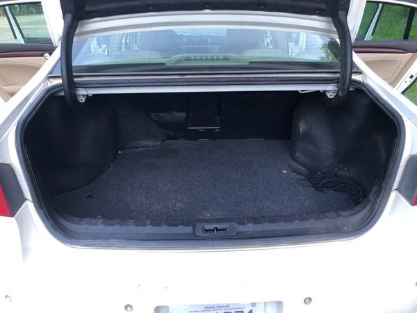 2009 Buick Lucerne CXL-4 4dr Sedan Automatic — photo 10