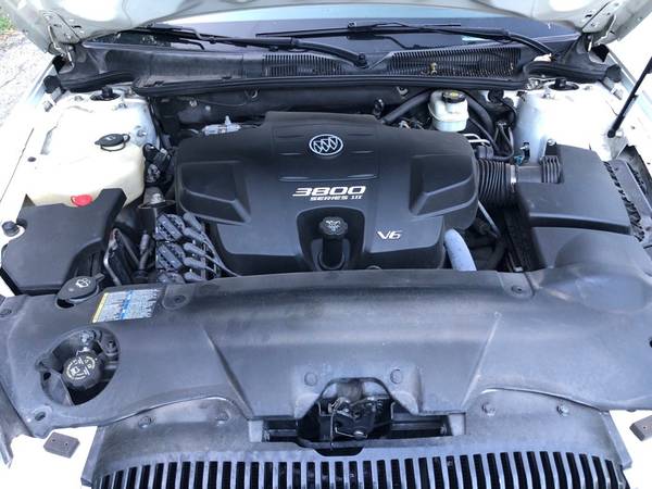 2009 Buick Lucerne CXL-4 4dr Sedan Automatic — photo 8