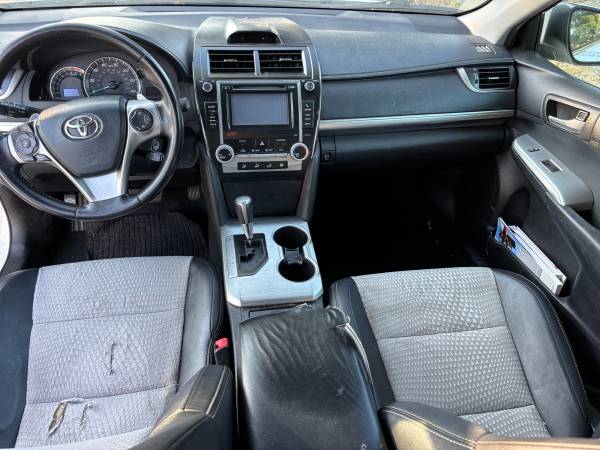 2012 Toyota Camry L 4dr Sedan Automatic — photo 5