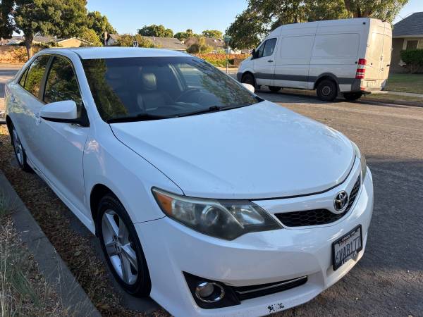 2012 Toyota Camry L 4dr Sedan Automatic — photo 2