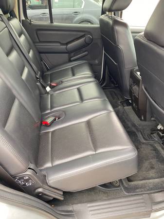 2010 Ford Explorer Limited — photo 12
