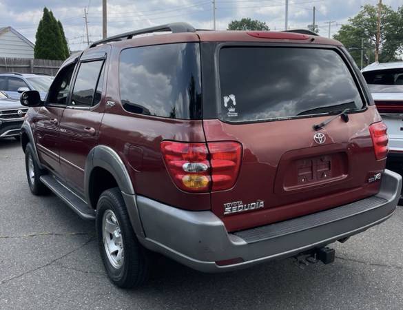 2003 Toyota Sequoia SR5 V8 4x4 Automatic — photo 3