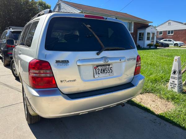 2003 Toyota Highlander V6 All-wheel Drive Automatic — photo 1