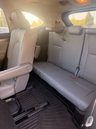 2021 Toyota Highlander Platinum 4dr Front-Wheel Drive Automatic — photo 7