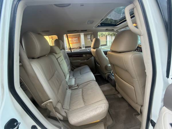 2009 Lexus GX 470 Base — photo 11
