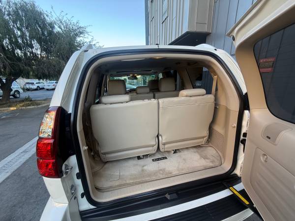 2009 Lexus GX 470 Base — photo 9