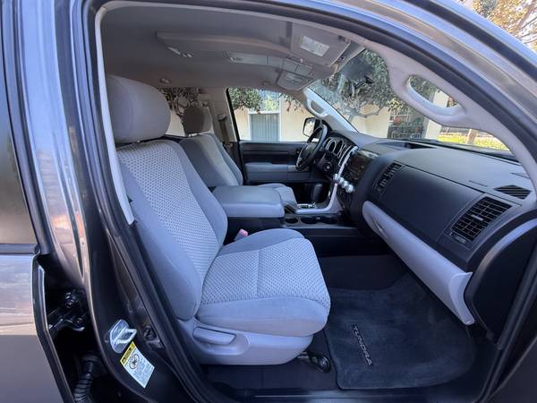 2012 Toyota Tundra Grade 5.7L V8 w FFV — photo 10