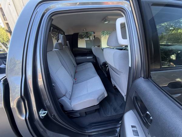 2012 Toyota Tundra Grade 5.7L V8 w FFV — photo 11