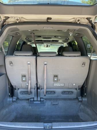 2008 Honda Odyssey LX Passenger Van Automatic — photo 7