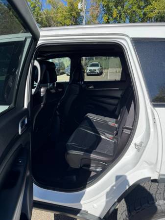 2018 Jeep Grand Cherokee Trailhawk 4dr 4x4 Automatic — photo 6
