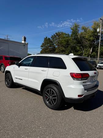 2018 Jeep Grand Cherokee Trailhawk 4dr 4x4 Automatic — photo 3