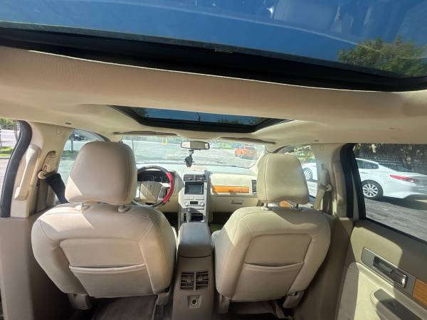 2008 Lincoln MKX Base 4dr All-wheel Drive Automatic — photo 6