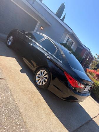 2011 Hyundai Sonata Limited 2.0T 4dr Sedan Automatic — photo 2