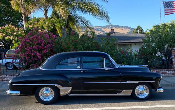 1951 Chevrolet Deluxe Vintage — photo 2