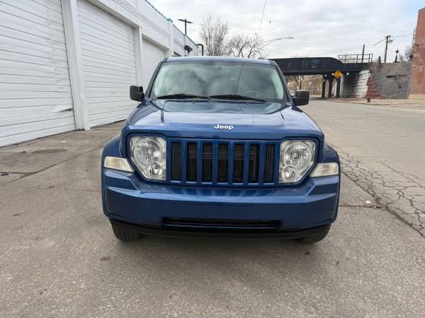 2010 Jeep Liberty Sport 4dr 4x2 Automatic — photo 6