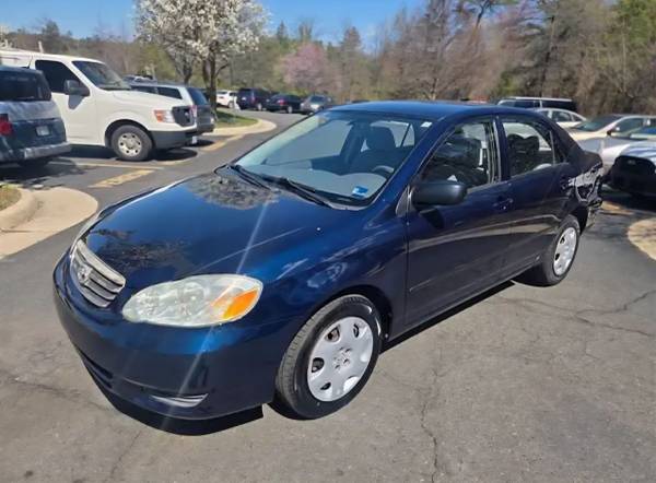 2004 Toyota Corolla LE — photo 1