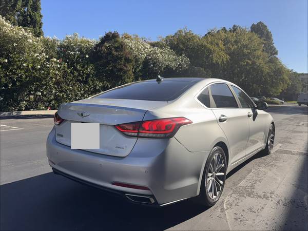 2015 Genesis Sedan — photo 5