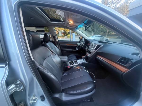 2013 Subaru Outback 2.5i Limited — photo 11
