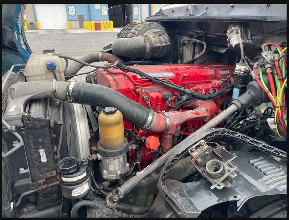 2007 Volvo Semi Truck — photo 6