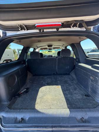 2001 Chevrolet Tahoe LS 4dr 4x4 Automatic — photo 6