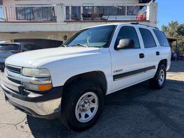 2001 Chevrolet Tahoe LS 4dr 4x4 Automatic — photo 4