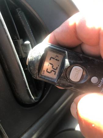 2006 Ford E 250 Commercial Cargo Van Automatic — photo 10