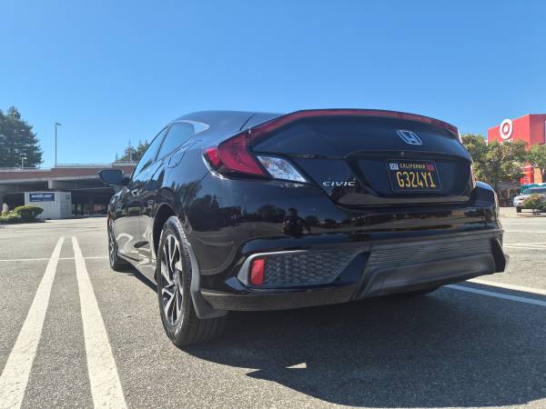 2016 Honda Civic LX 2dr Coupe CVT — photo 8