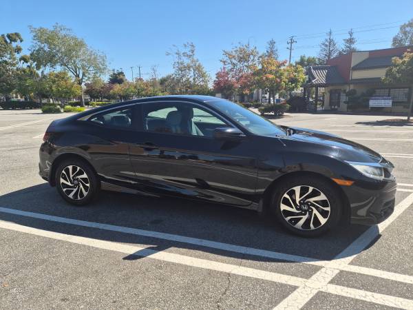 2016 Honda Civic LX 2dr Coupe CVT — photo 3