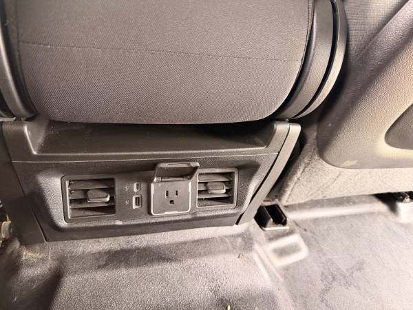 2015 Chevrolet Tahoe LS 4x2 Automatic — photo 10