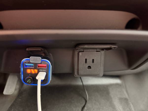 2015 Chevrolet Tahoe LS 4x2 Automatic — photo 6
