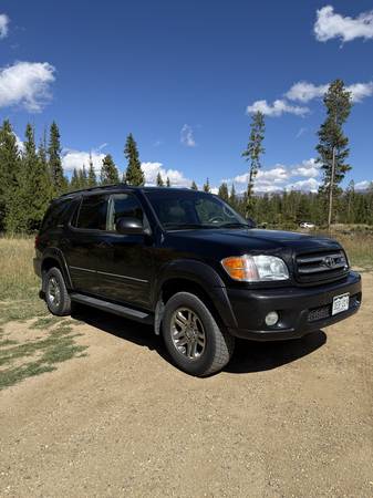 2004 Toyota Sequoia Limited V8 4x4 Automatic — photo 2