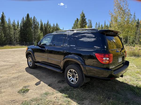 2004 Toyota Sequoia Limited V8 4x4 Automatic — photo 3