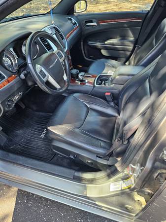 2014 Chrysler 300 S 4dr All-wheel Drive Sedan Automatic — photo 10